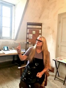 Nancy McTague-Stock speaking at her studio at a residency at Chateau d’Orquevaux in France