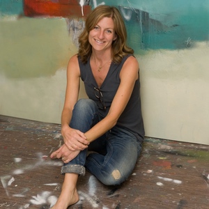 Portrait of Alayne Spafford in her studio