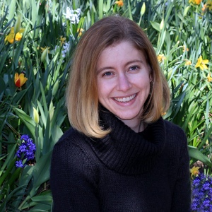 Headshot of author Kelly Ann Jacobson